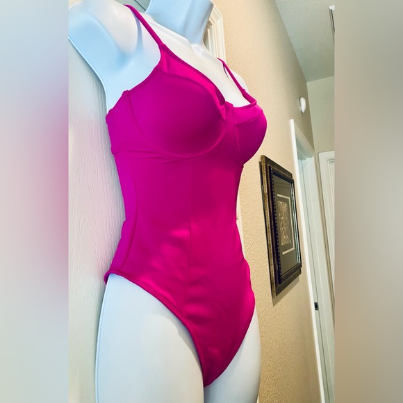 GOOD AMERICAN Fuchsia Pink Swimsuit Size S - Picture 5 of 11